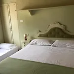 Sant'angelo Апартаменти *